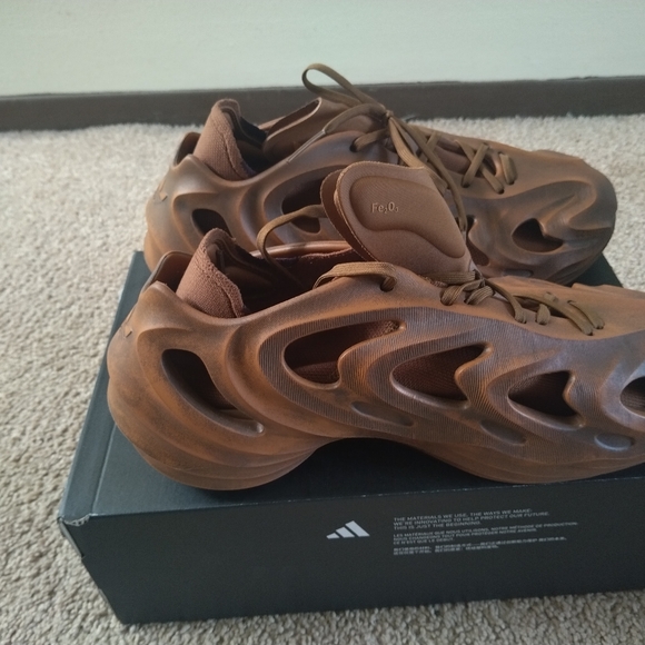 MEN SHOES - Picture 2 of 6